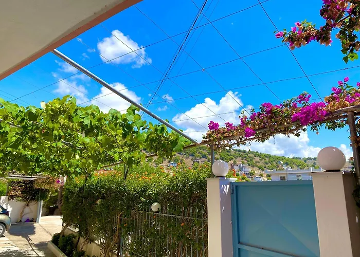 Tomi 3* Saranda