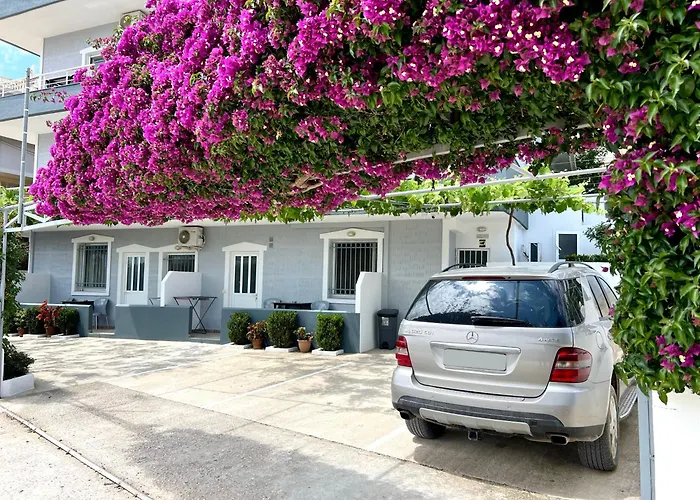 Tomi Hotel apartamentowy 3*