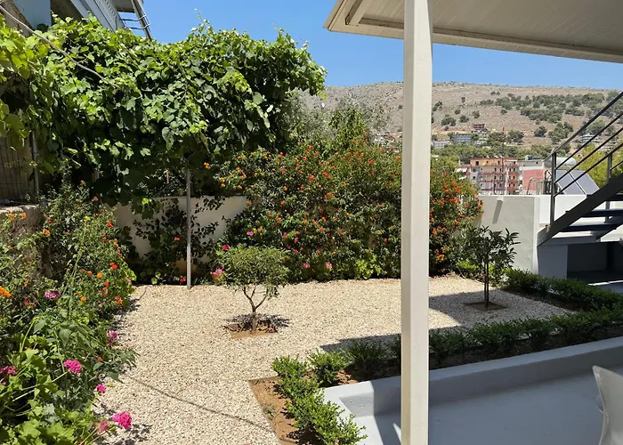 Tomi Hotel apartamentowy Saranda