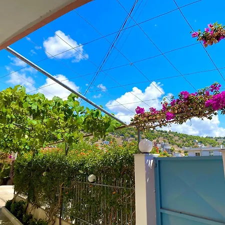 Tomi 3* Sarandë