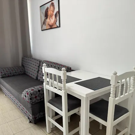 Hotel apartamentowy Tomi Saranda