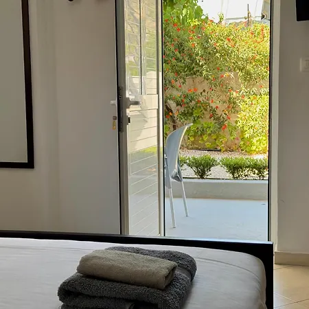 Tomi Garden 3* Sarandë