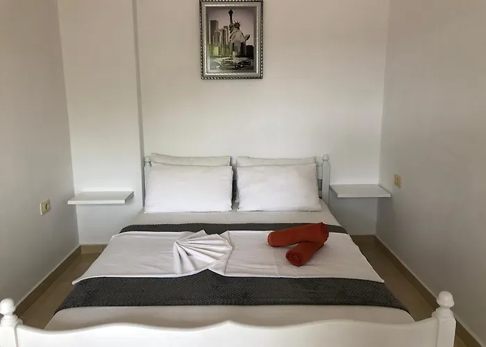 Tomi Aparthotel